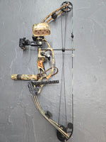 Hoyt Ultratec XT2000 Left Hand 60-70# Used