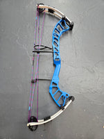 Hoyt Altus Fx 40-50# RH Includes  #1 & #2 Cam Used